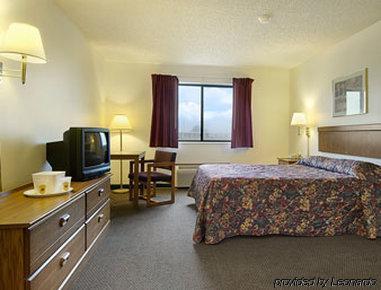 Super 8 By Wyndham Smithville Lake Phòng bức ảnh